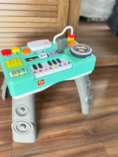 Fisher price baby DJ set
