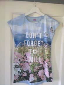 Girls T-shirt