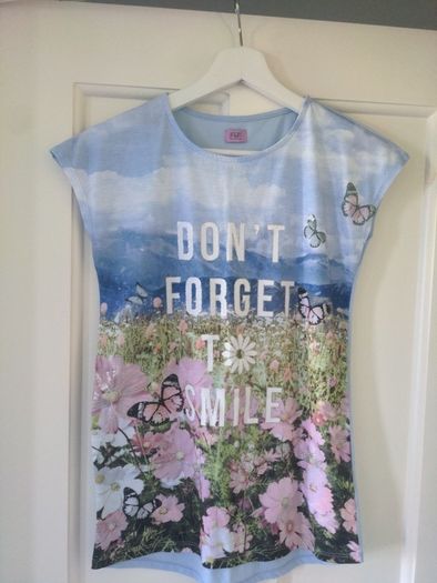 Girls T-shirt