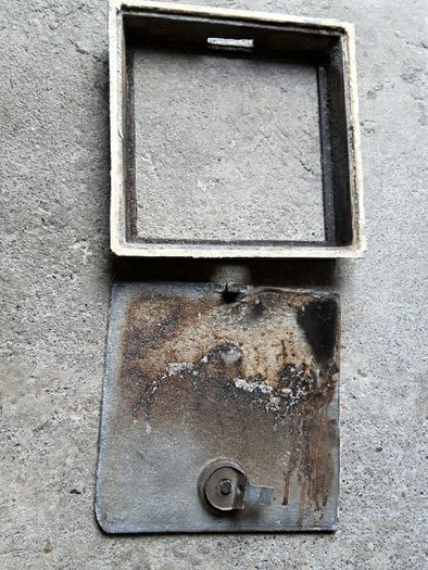 trap door