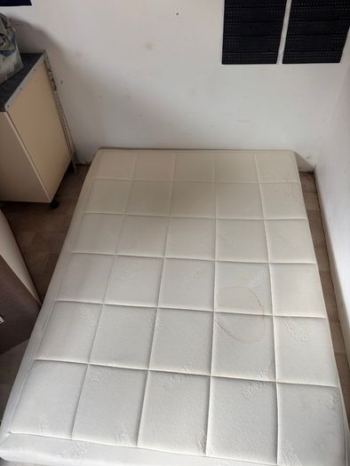 Free king size bed mattress