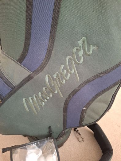 Macgregor golf bag with clubs
