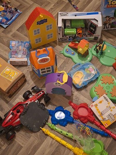 toys