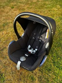 Maxi-Cosi CabrioFix Car Seat + EasyFix ISOFIX Base