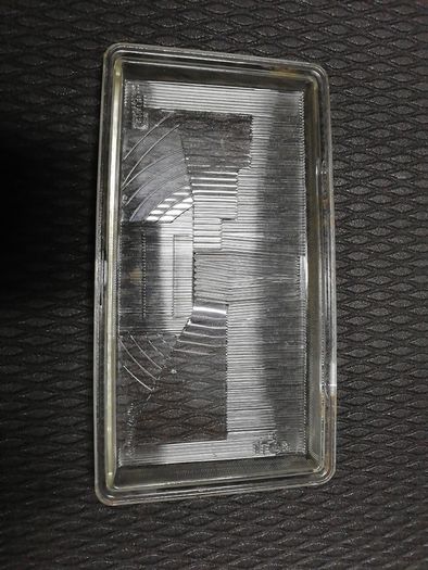Volvo 240 headlight glass