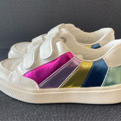 kids trainers