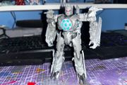 Hasbro Transformers Studio Series 62 Revenge of the Fallen deluxe class Decepticon Soundwave