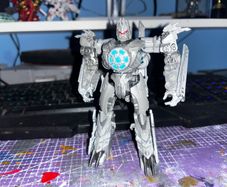 Hasbro Transformers Studio Series 62 Revenge of the Fallen deluxe class Decepticon Soundwave