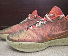 Nike LeBron 21 "Queen Conch"