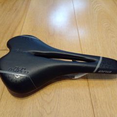 Ladies bicycle saddle