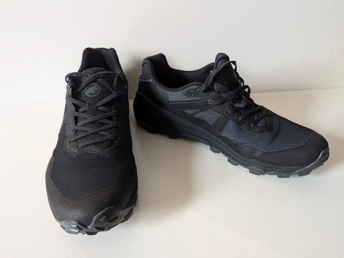 Mammut hiking shoes