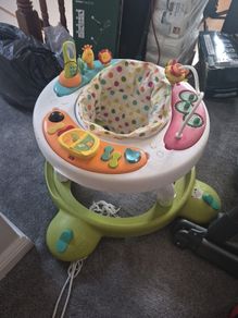 walker and rotating seat 2 in 1