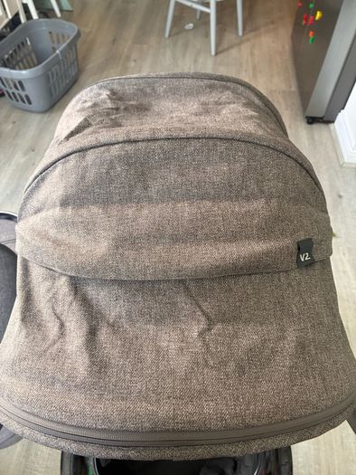 Uppababy Cruz V2 buggy and bassinet