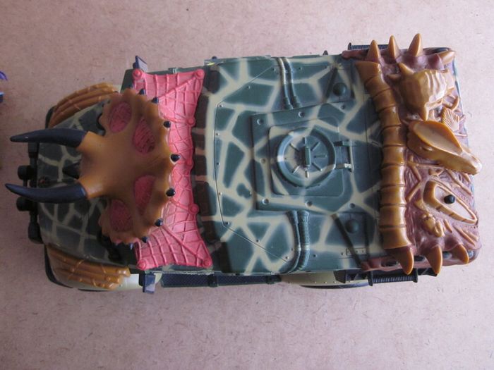 Teenage Mutant Ninja Turtles Tricera Tank+