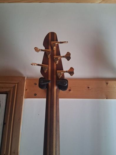 Peavey cirrus 5 walnut