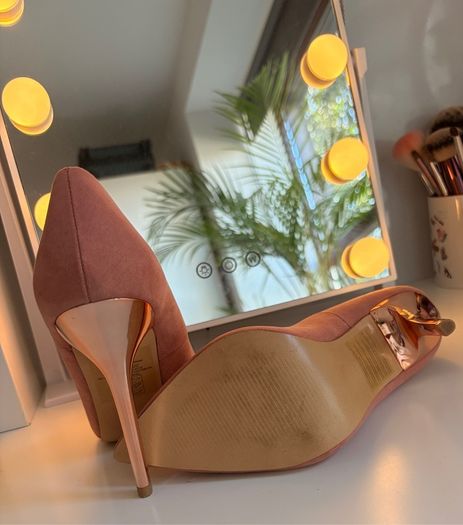 Pink high heels