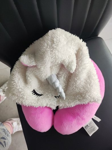 Unicorn hat/travel neck cushion