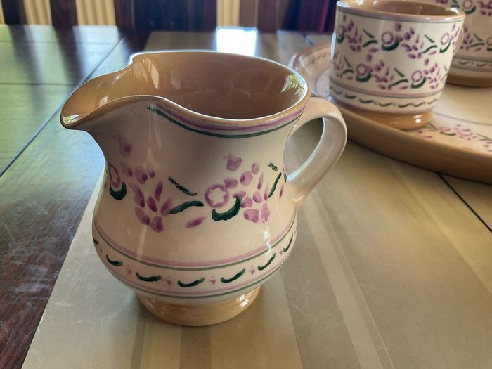 Nicholas Mosse lavender creamer from Washington  Creek USA . 4 inches in height