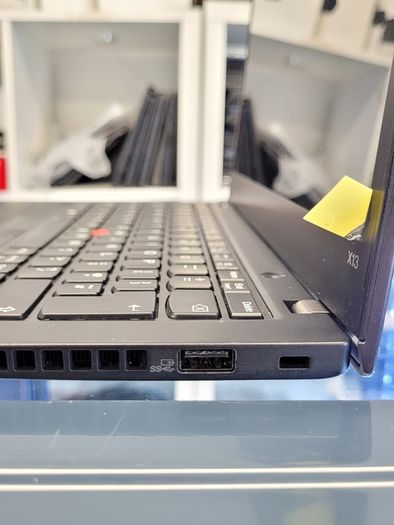 Lenovo ThinkPad X13 13.3" i5-10210U (i5 10th Gen) 8GB RAM - 256GB - WIN11 Pro