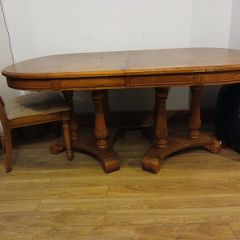 Mahogony dining table