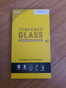 2x iPhone glass screen protectors