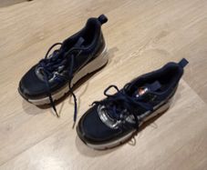Heely shoes