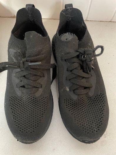runners trainers size 2
