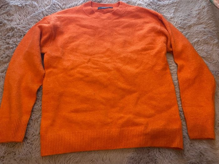 Orange jumper