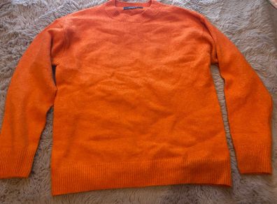 Orange jumper