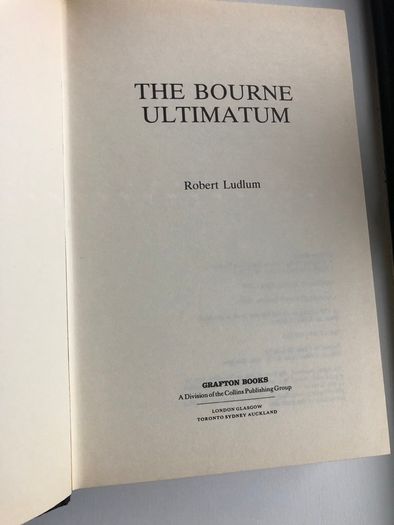 The Bourne Ultimatum (Jason Bourne #3) by Robert Ludlum