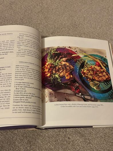 Fish Cookbook Mark Bittman Hardcover - over 500 Seafood and Shellfish Recipes 1994