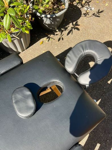 Massage table