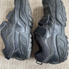 GEOX Boys black leather school shoes size 12 or 31
