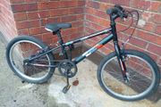Boys 20" Wheel Apollo bike. Looking like new