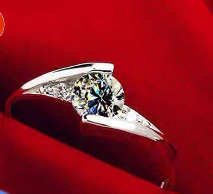 Women's silver ring