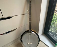 Brand new Washburn banjo