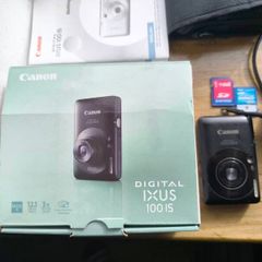 Canon IXUS 100 IS Digital Camera