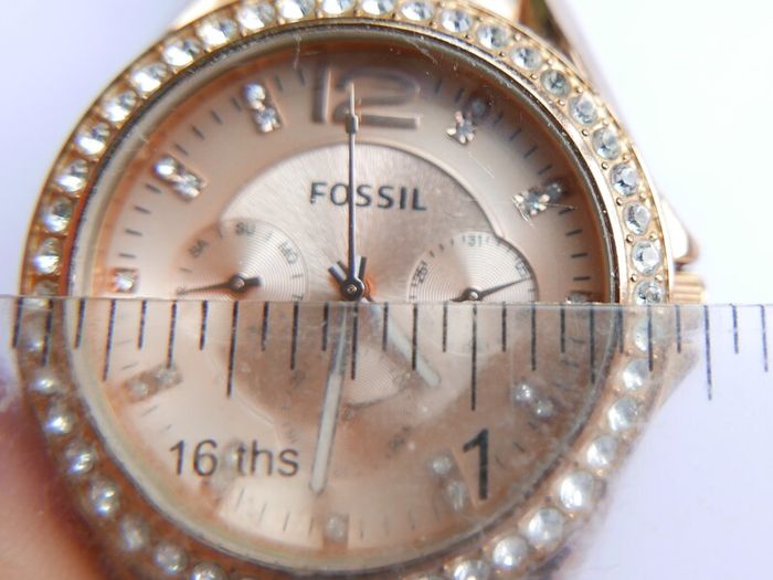 Fossil ES2811 Women Stainless Steel Analog Dial Quartz Genuine Wrist Watch (fresh battery)