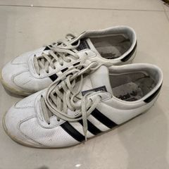 Adidas trainers size 8