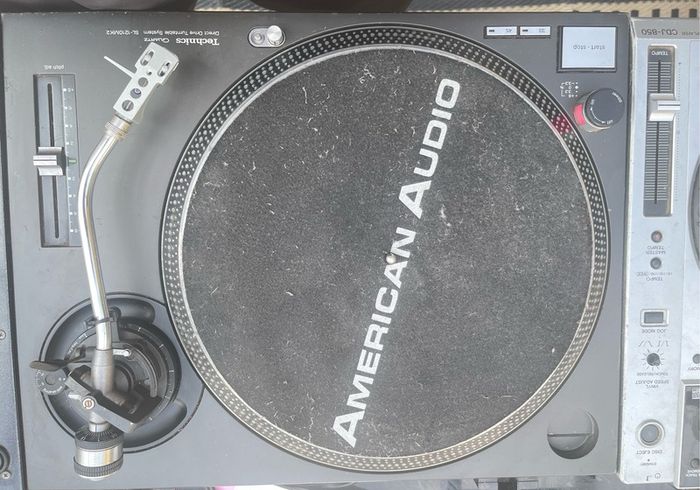 Turntables technics sl 1210's mk2
