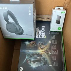 Xbox series x 2tb wireless headphones brand new