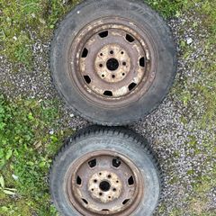 2 tyres + wheels