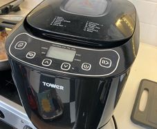 Tower bread maker