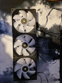 Thermalright TL-E12B-S V2 120mm fans x3