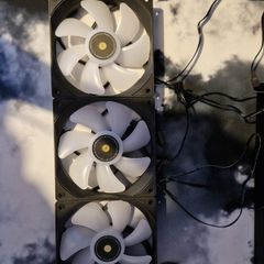 Thermalright TL-E12B-S V2 120mm fans x3