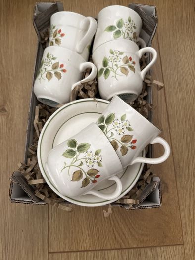 Vintage Arklow Pottery Honey Stone 6 Cups& Saucers