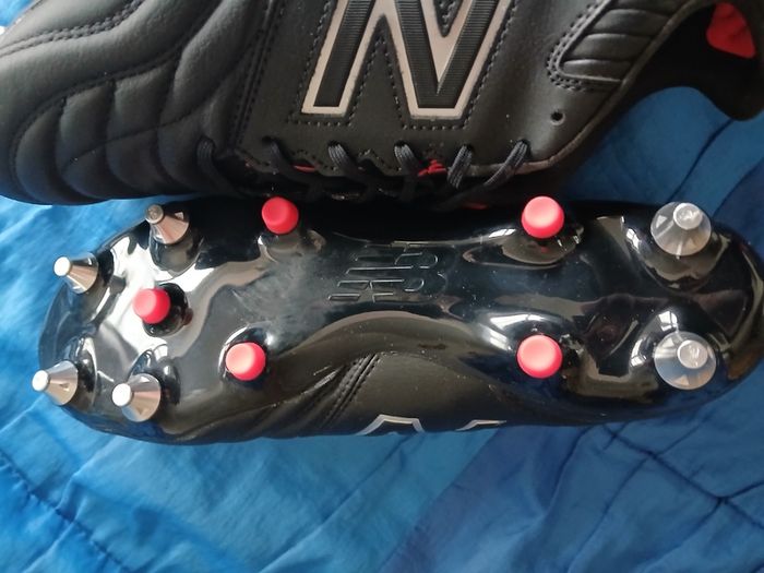 442 V2 Pro SG football boots size 8.5 EU 42 1/2