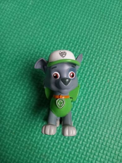 Paw patrol vehicles and figures