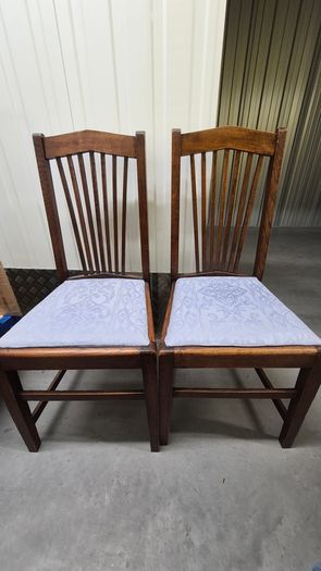 Vintage Oak Extendable Table + 4 Matching Chairs