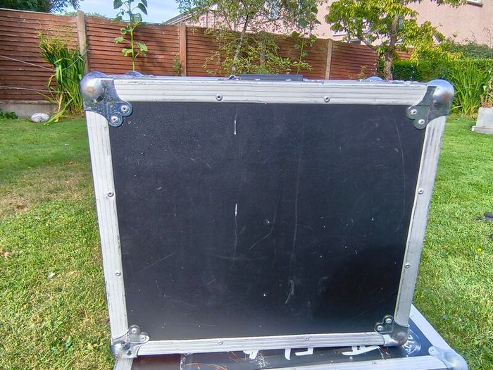 DJ mixer flightcase